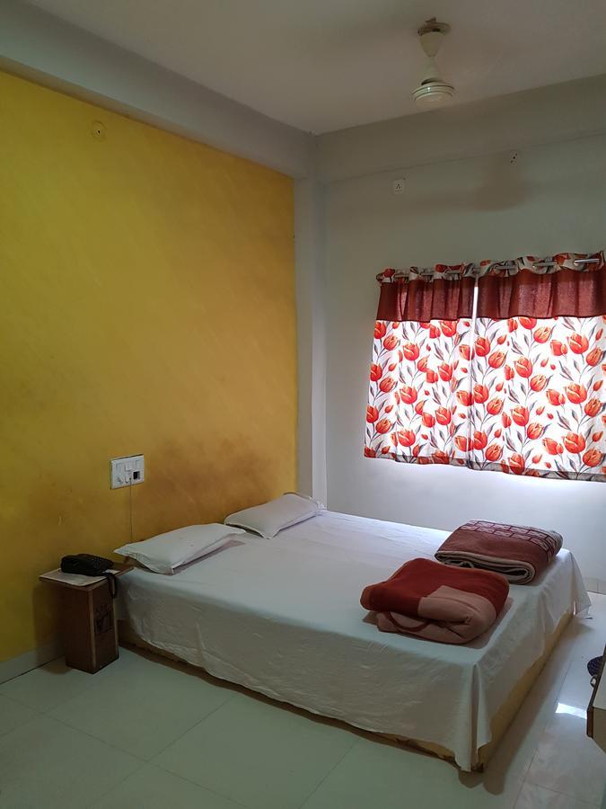 Hotel Shri Radhe Krishna Godarpura Dış mekan fotoğraf