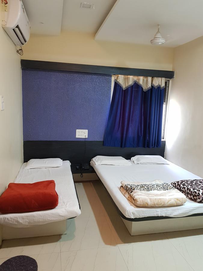 Hotel Shri Radhe Krishna Godarpura Dış mekan fotoğraf
